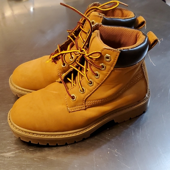Boy's Eddie Bauer Work Boots - Picture 2 of 7